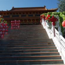 Nan Tien temple entrance Woolongong_1034x776